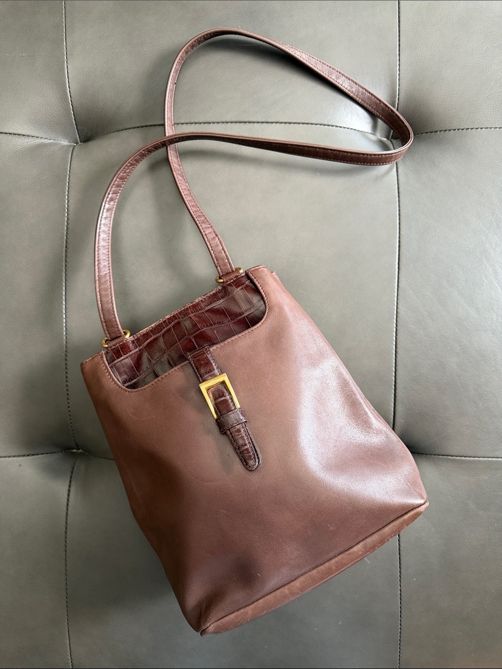 Liz Claiborne Leather Co. Leather Shoulder Bag in Brown